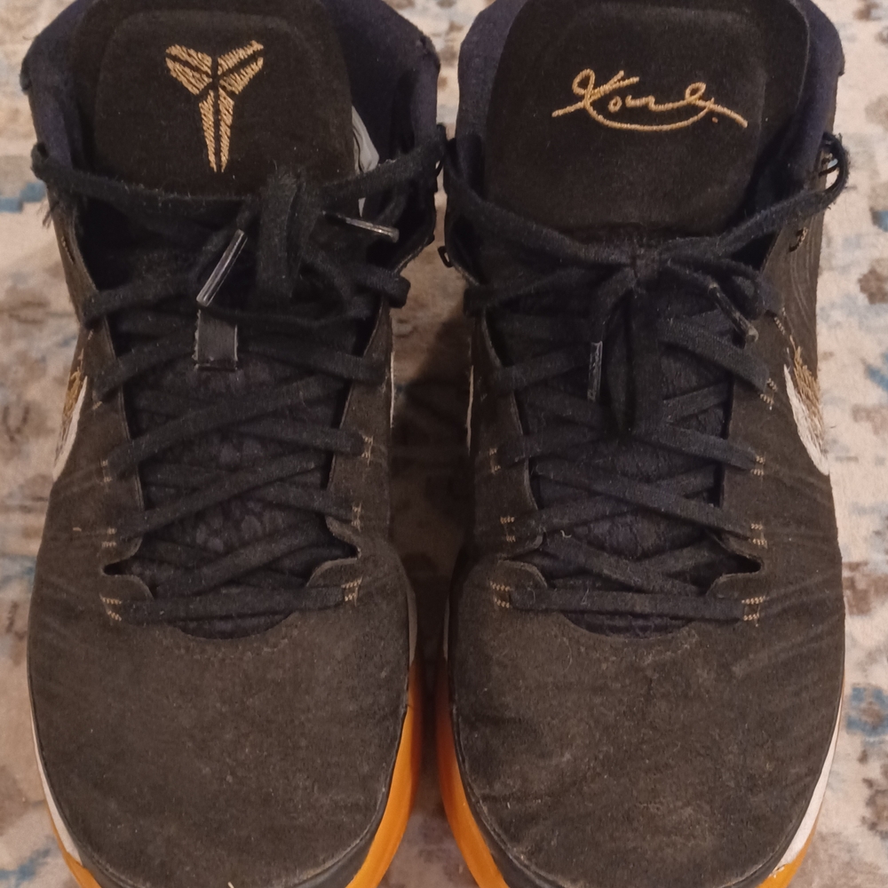 Nike Kobe Black Metallic Gold Men's Size 11.5 Basketball Shoes